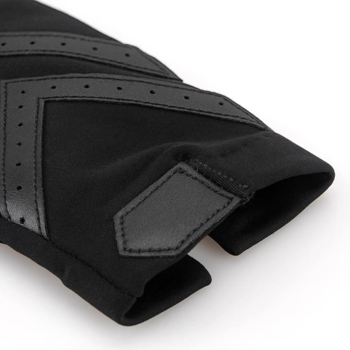 Isotoner® Ladies Original Stretch Glove with Smartouch™ Black Extra Image 5